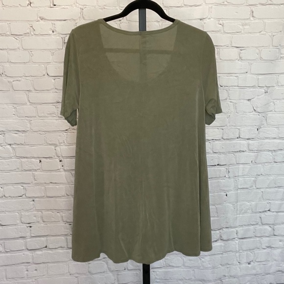 Lularoe Olive Green Scoop Neck Tunic - Picture 2 of 3